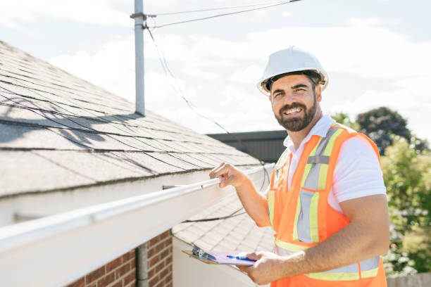 Best Roof Gutter Cleaning  in Snoqualmie, WA